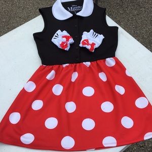 Minnie mouse costume with gloves